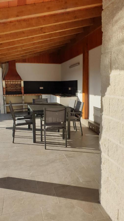 Casa Con Piscina Y Barbacoa Villa Freixido Esterno foto