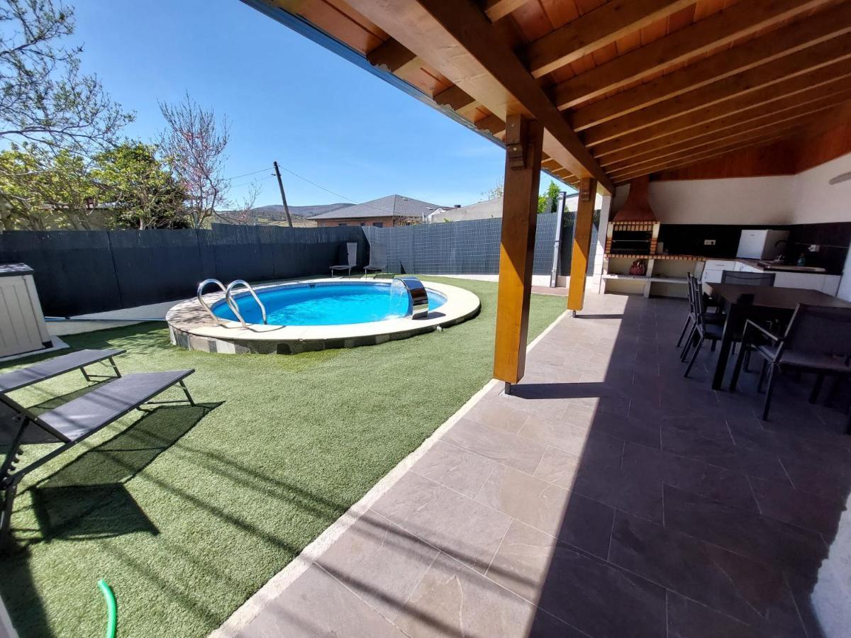 Casa Con Piscina Y Barbacoa Villa Freixido Esterno foto